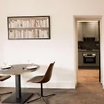 דירה Lovely Flat On Bath Road - Flat 9