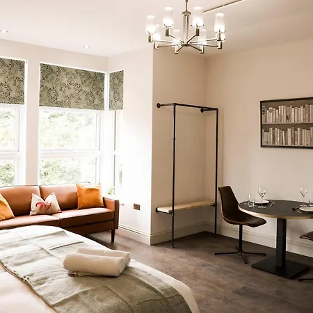 Lovely Flat On Bath Road - Flat 9 Apartmán