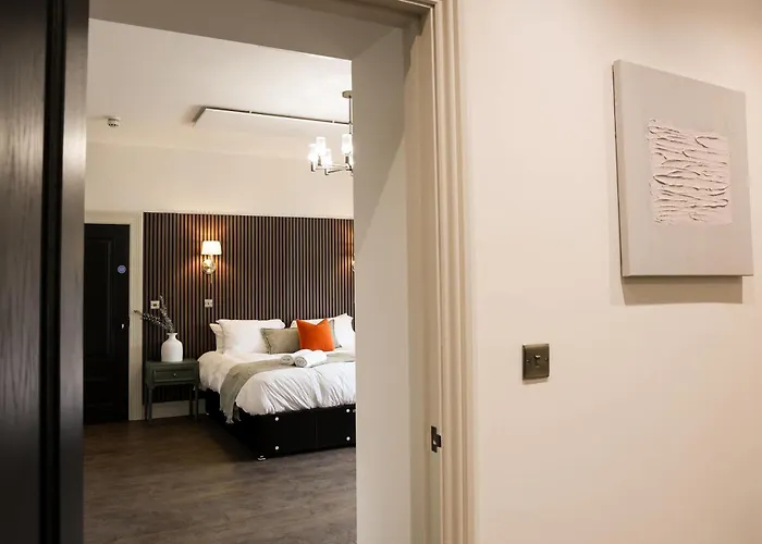 Lovely Flat On Bath Road - Flat 9 * Bristol