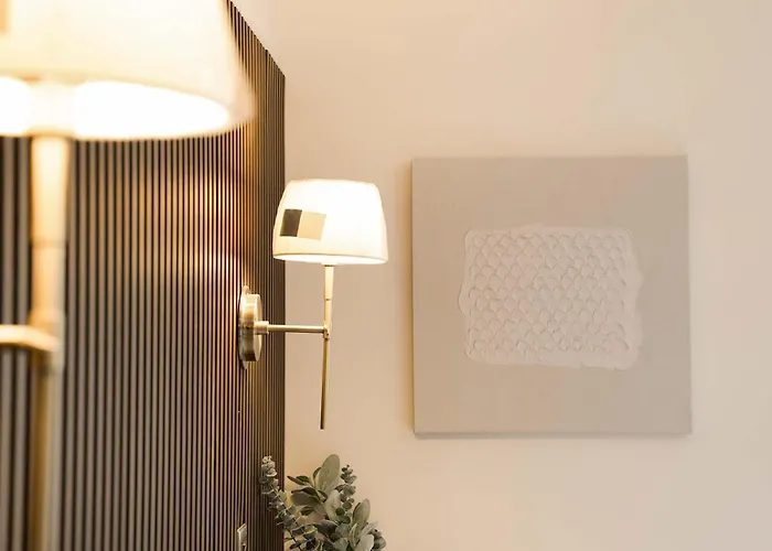 Lovely Flat On Bath Road - Flat 9 Apartment