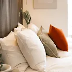 Apartman Lovely Flat On Bath Road - Flat 9