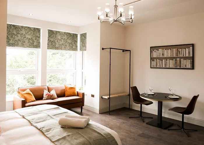 Lovely Flat On Bath Road - Flat 9 Apartament